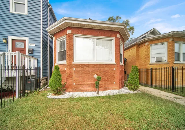 Photo 1 of Sale Pending at 7316 S Woodlawn Ave, Chicago, IL 60619 | MLS# 12481644 | Listing updated on 2026-07-18