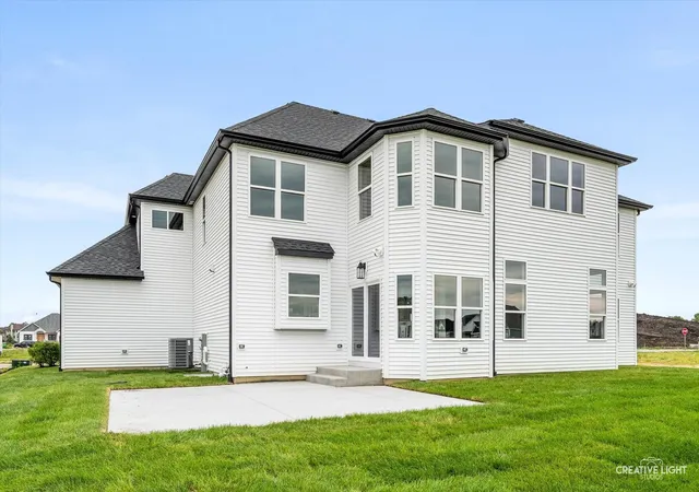 37th image of 774 Dartmouth Ln, Oswego, IL 60543 | MLS# 12484147