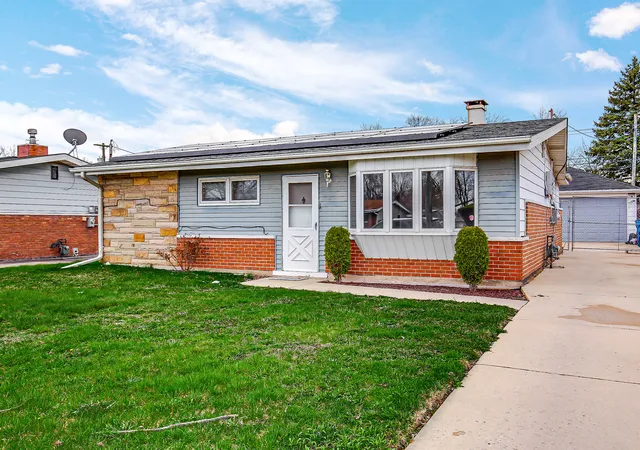 2nd image of 1494 Stanley Blvd, Calumet City, IL 60409 | MLS# 12484764