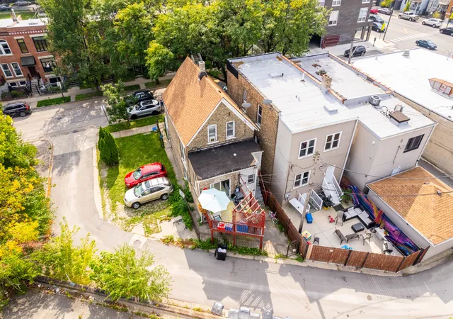 18th image of 2342 W Altgeld St, Chicago, IL 60647 | MLS# 12488546