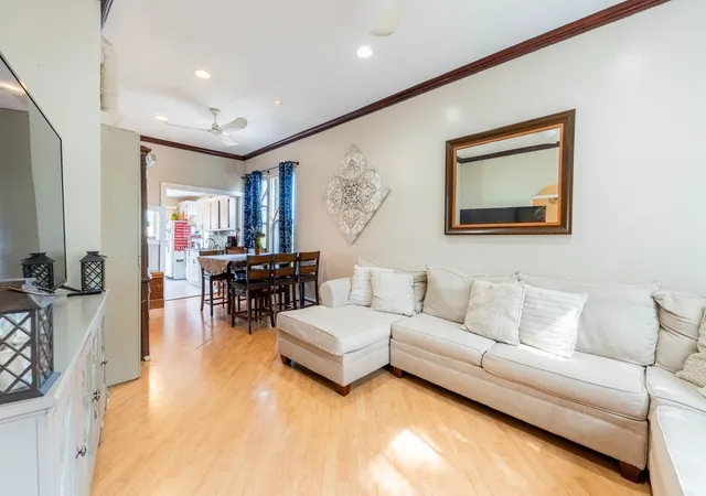4th image of 2342 W Altgeld St, Chicago, IL 60647 | MLS# 12488546