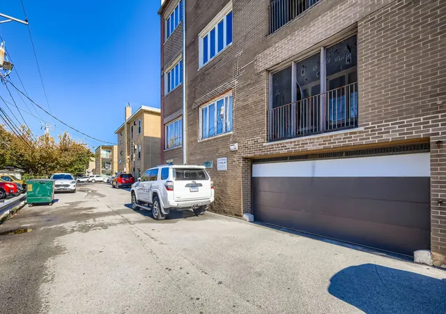 Photo 27 of Condo for sale at 10048 S Pulaski Rd #1E, Oak Lawn, IL 60453 | MLS# 12491305 | Listing updated on 2026-07-06