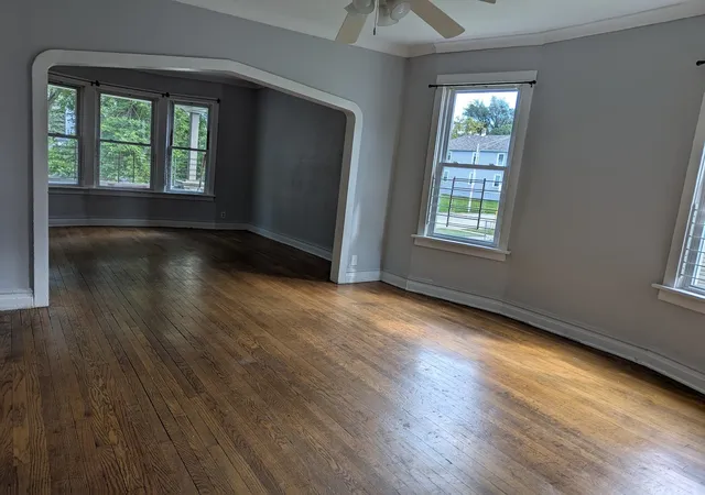 Listing Photo 5 - Condo for sale in building located at 10734 S Prairie Ave, Chicago, IL 60628