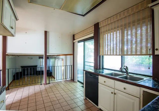 Photo 4 of Single family home for sale at 754 Mission Ave, University Park, IL 60484 | MLS# 12493896 | Listing updated on 2026-09-18