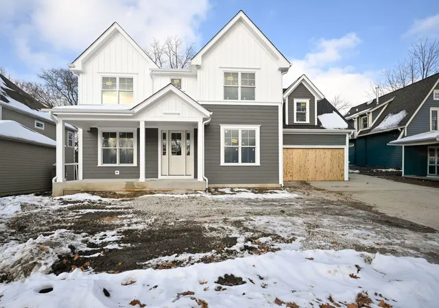 1st image of 540 Elm St, Glen Ellyn, IL 60137 | MLS# 12498235