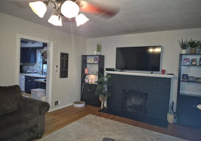 Homes for sale in Kankakee, IL | 863 W Williams St, Kankakee, IL 60901 | MLS# 12498918