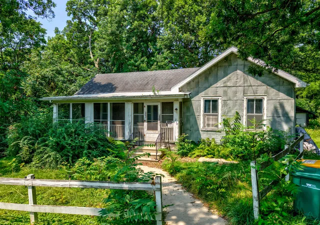 Photo 4 of Single family home for sale at 710 Short St, Streator, IL 61364 | MLS# 12500198 | Listing updated on 2026-07-23