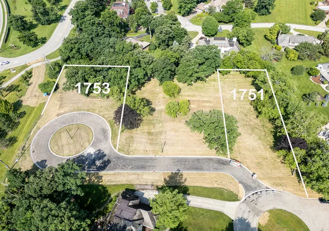 Homes for sale in Oak Brook, IL | 1751 Midwest Club Pkwy, Oak Brook, IL 60523 | MLS# 12501324