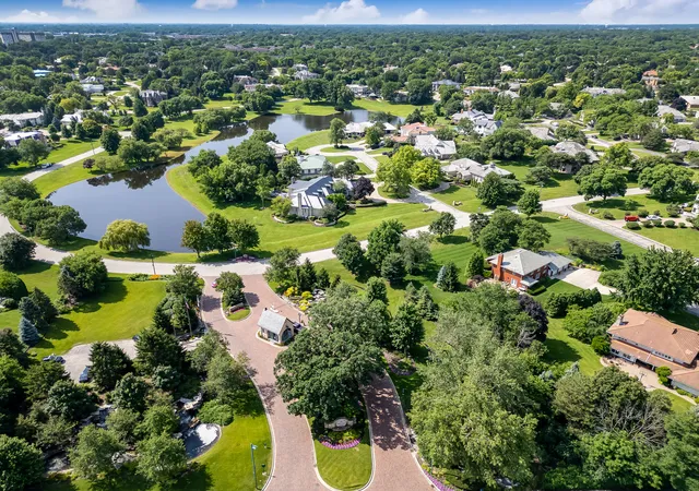 Homes for sale in Oak Brook, IL | 1751 Midwest Club Pkwy, Oak Brook, IL 60523 | MLS# 12501324