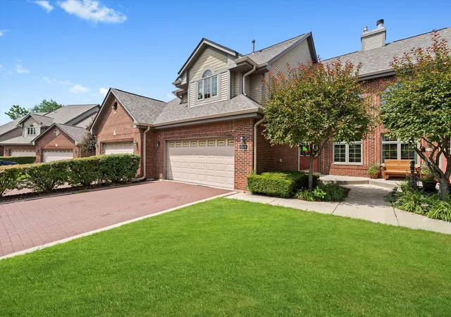 Photo 2 of Townhouse for sale at 7124 168th Street, Tinley Park, IL 60477 | MLS# 12501399 | Listing updated on 2026-08-26