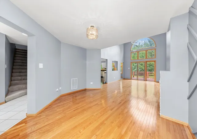 Photo 3 of Townhouse for sale at 7124 168th Street, Tinley Park, IL 60477 | MLS# 12501399 | Listing updated on 2026-08-26