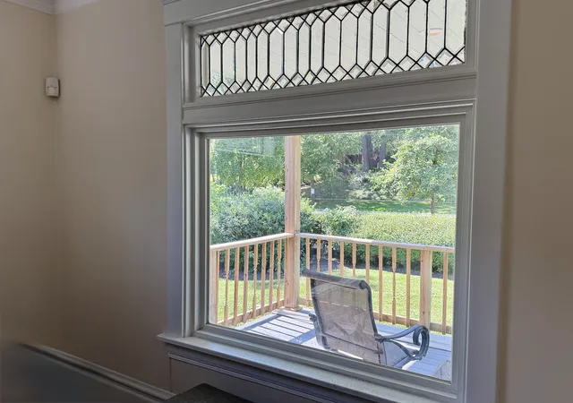 Photo 3 of Single Family Residence at 9801 S Longwood Dr, Chicago, IL 60643 | MLS# 12502670 | | Sold on 2026-10-29