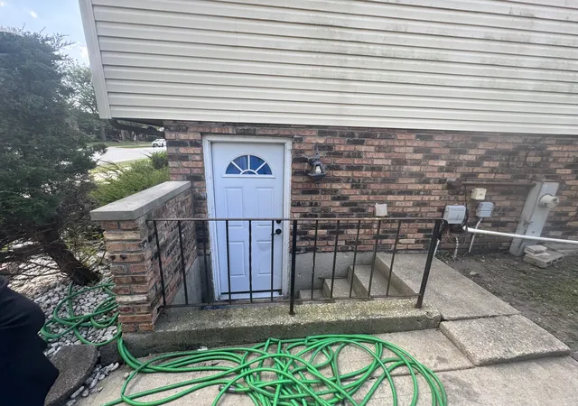 Photo 3 of Single family home for sale at 826 E 194th Street, Glenwood, IL 60425 | MLS# 12504109 | Listing updated on 2026-07-06