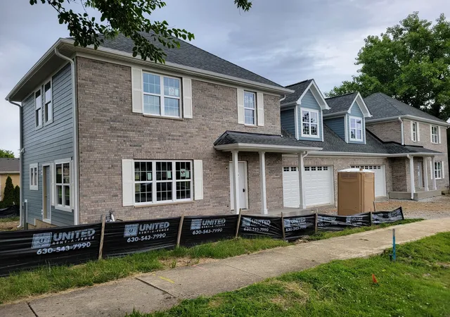 Homes for sale in Clarendon Hills, IL | 5804 58th St #5804, Clarendon Hills, IL 60514 | MLS# 12505145
