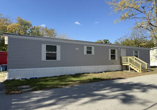 Photo 1 of Manufactured home for sale at 1712 S Dixie Hwy #213, Crete, IL 60417 | MLS# 12506309 | Listing updated on 2026-09-06
