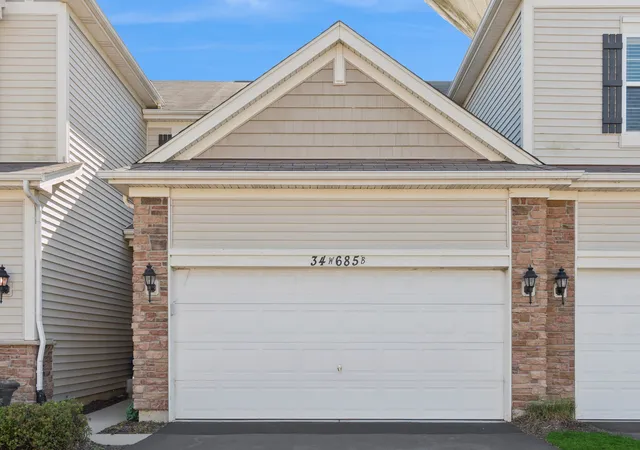 Townhouse for sale at 34w685 Roosevelt Ave #B, Saint Charles, IL 60174 | MLS# 12506972 | Listing updated on 2025-11-18