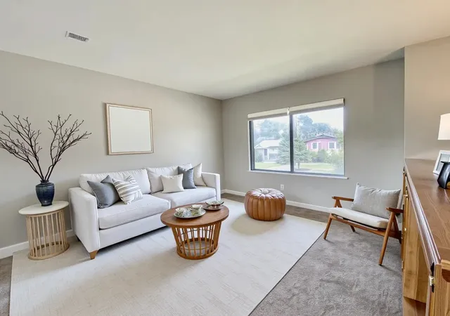 Photo 2 of Single family home for sale at 17922 Normandy Ln, Hazel Crest, IL 60429 | MLS# 12507989 | Listing updated on 2026-08-10