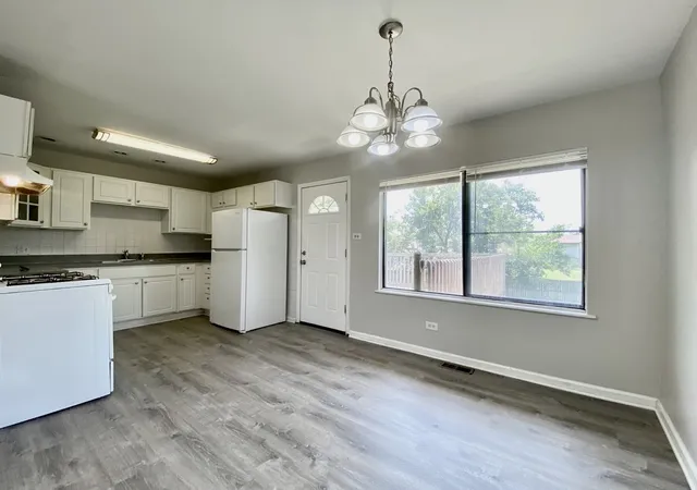 Photo 4 of Single family home for sale at 17922 Normandy Ln, Hazel Crest, IL 60429 | MLS# 12507989 | Listing updated on 2026-08-10