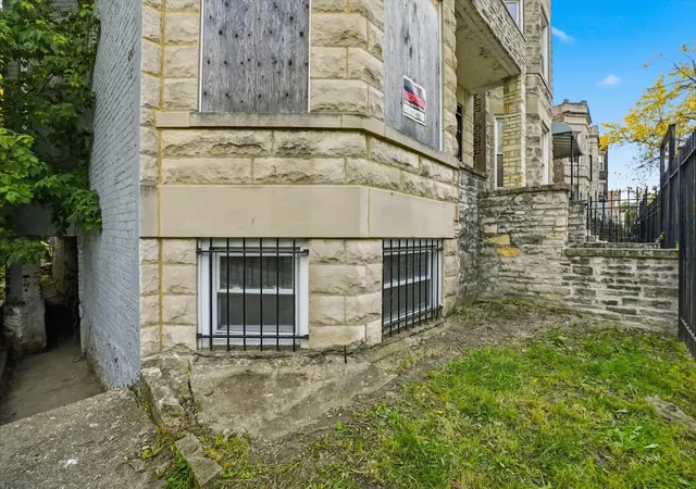 4th image of 3109 W Lexington St, Chicago, IL 60612 | MLS# 12508251