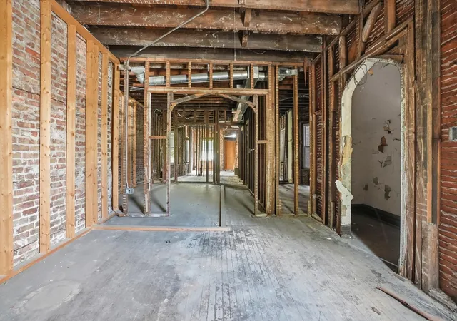 5th image of 3109 W Lexington St, Chicago, IL 60612 | MLS# 12508251