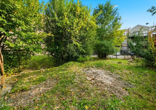 10th image of 3109 W Lexington St, Chicago, IL 60612 | MLS# 12508251