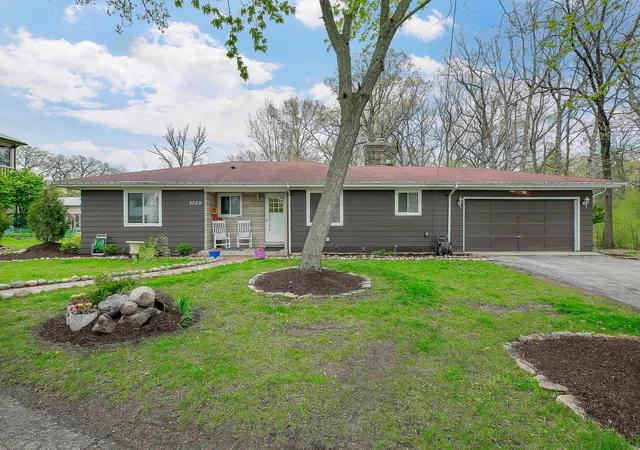 Photo 1 of Single family home for sale at 3309 York Rd, Oak Brook, IL 60523 | MLS# 12508348 | Listing updated on 2026-05-30