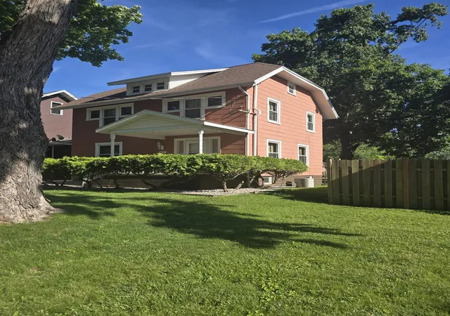 Homes for sale in Normal, IL | 807 Apple St, Normal, IL 61761 | MLS# 12508409