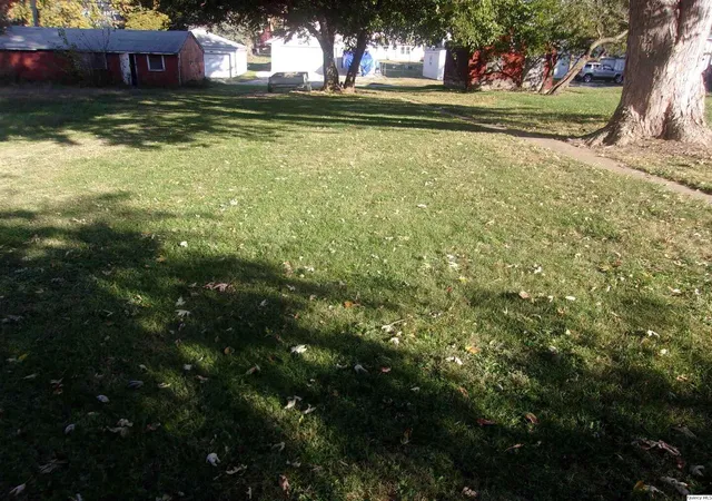 3rd image of 925 Jefferson St, Quincy, IL 62301 | MLS# 12510598