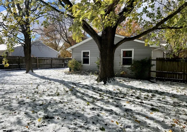 24th image of 614 Creve Coeur Dr, Champaign, IL 61822 | MLS# 12510786