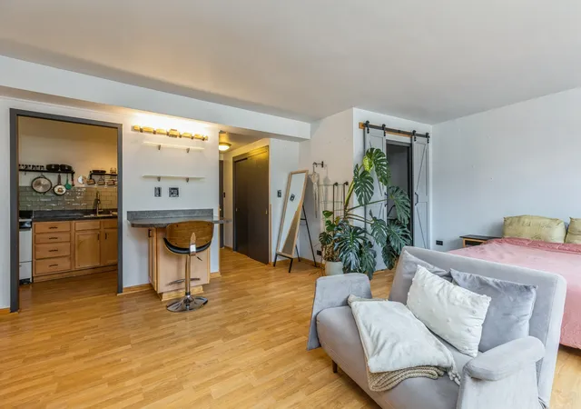 Homes for sale in Chicago, IL | 1150 N Lake Shore Dr #9J, Chicago, IL 60611 | MLS# 12511676