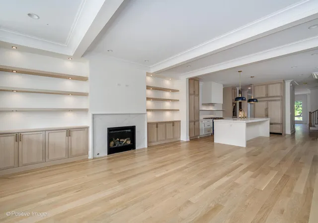 Homes for sale in Chicago, IL | 4132 N Claremont Ave, Chicago, IL 60618 | MLS# 12512808