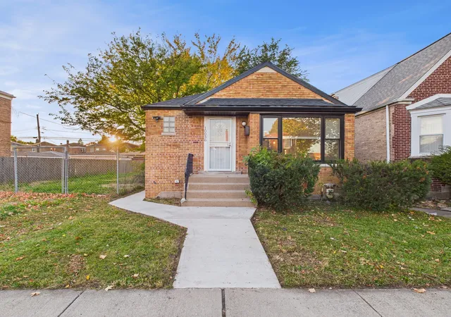 Photo 1 of Single family home for sale at 10036 S Saint Lawrence Ave, Chicago, IL 60628 | MLS# 12513374 | Listing updated on 2026-09-01