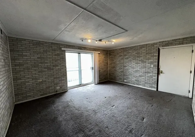 Listing Photo 4 - Condo for sale in building located at 17005 Albany Ave, Hazel Crest, IL 60429 - Unit #102