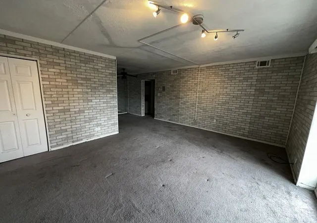 Listing Photo 5 - Condo for sale in building located at 17005 Albany Ave, Hazel Crest, IL 60429 - Unit #102