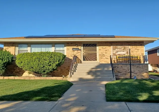 1st image of 281 Hoxie Ave, Calumet City, IL 60409 | MLS# 12514529