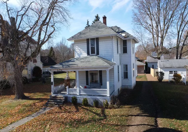 2nd image of 204 N Chicago St, Milford, IL 60953 | MLS# 12517374