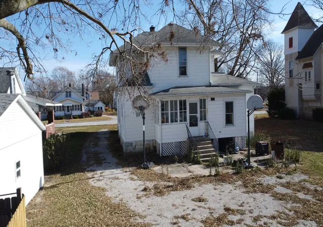 image of 204 N Chicago St, Milford, IL 60953 | MLS# 12517374