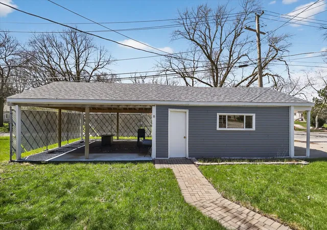 45th image of 18504 Wentworth Ave, Lansing, IL 60438 | MLS# 12518384