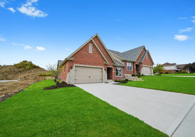 Listing Photo 2 - Condo for sale in building located at 19505 Foxford Ln, Mokena, IL 60448 - Unit #