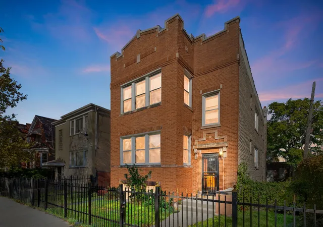 Homes for sale in Chicago, IL | 4016 W Crystal St, Chicago, IL 60651 | MLS# 12518607