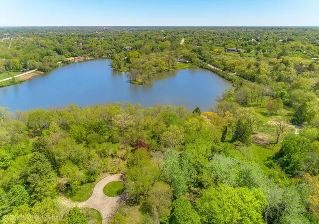 3rd image of 41 Hawthorne Ln, Barrington Hills, IL 60010 | MLS# 12519332