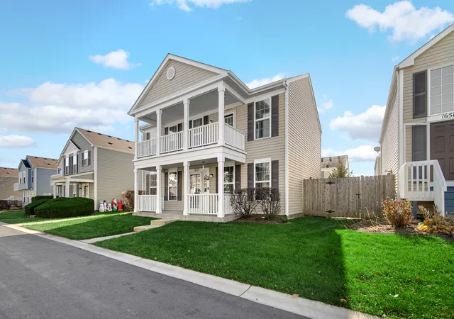 Photo 1 of Single family home for sale at 1653 Victoria Park Cir, Aurora, IL 60504 | MLS# 12519652 | Listing updated on 2026-10-29