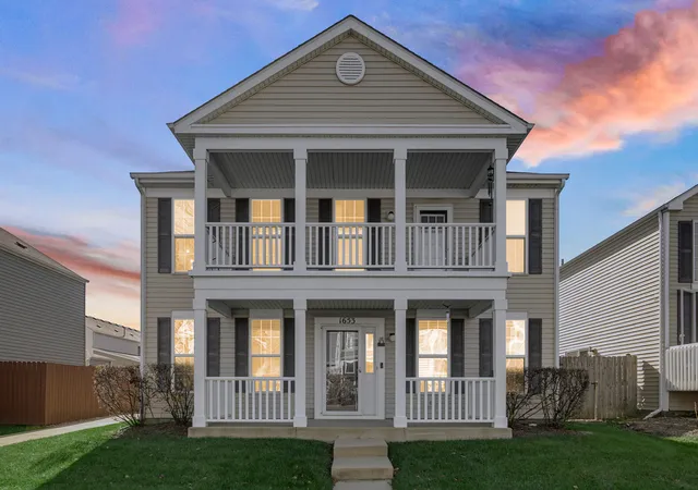 3rd image of 1653 Victoria Park Cir, Aurora, IL 60504 | MLS# 12519652