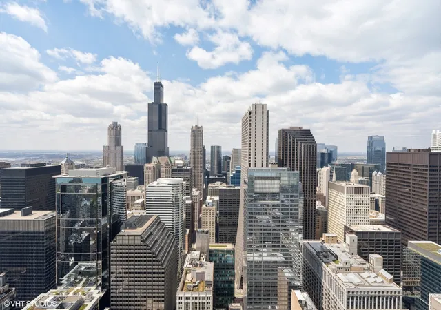 Homes for sale in Chicago, IL | 60 E Monroe Street, Chicago, IL 60603 | Houzeo