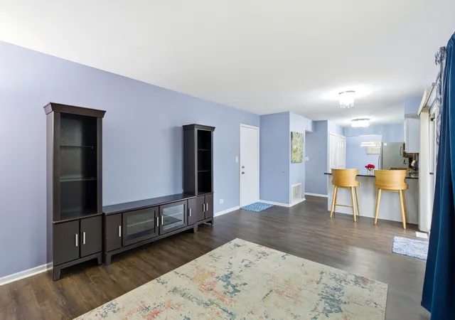 Photo 4 of Single family home for sale at 2860 Bridgeport Ln, Aurora, IL 60504 | MLS# 12520886 | Listing updated on 2026-08-19
