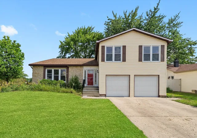 1st image of 88 Hesterman Dr, Glendale Heights, IL 60139 | MLS# 12523366