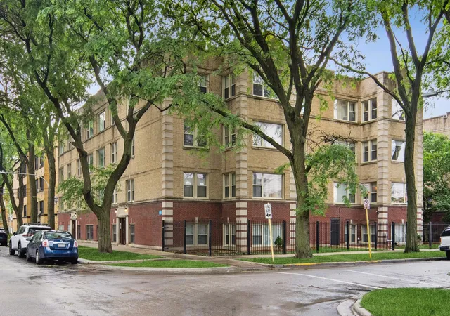 1st image of 3923 W Ainslie St #1E, Chicago, IL 60625 | MLS# 12525172