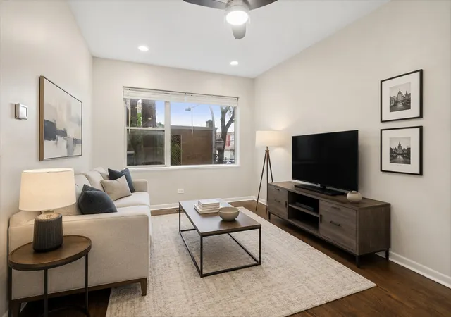 4th image of Harding Court Condos, Chicago, IL 60625