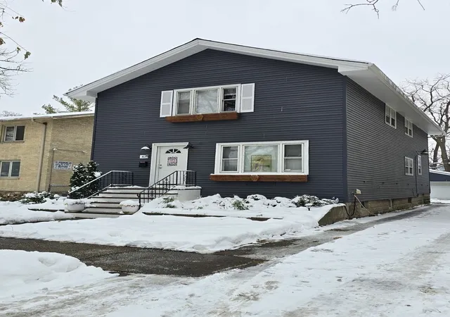 Photo 1 of Single family home for sale at 63 Kimbark Rd, Riverside, IL 60546 | MLS# 12525911 | Listing updated on 2026-06-21