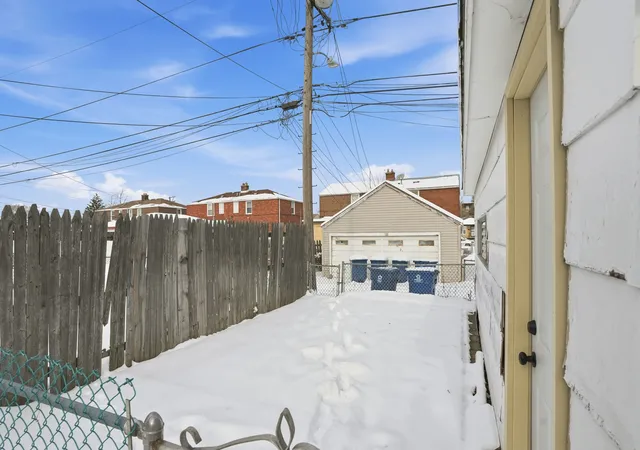 23rd image of 126 Warren St, Calumet City, IL 60409 | MLS# 12526882